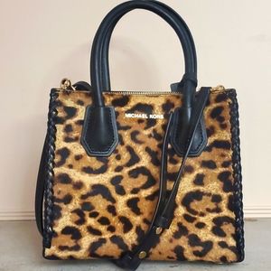 Cross body cheetah print purse